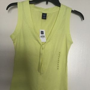 GAP sleeveless tee